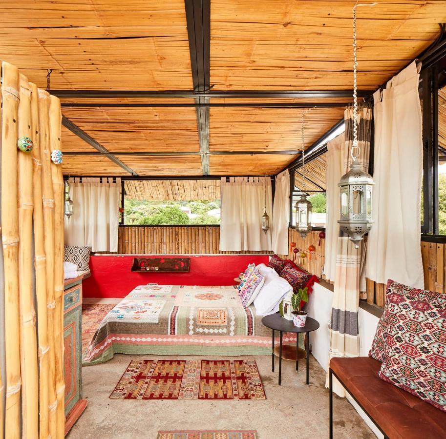Bed and Breakfast Casa Amberes Гонда Экстерьер фото